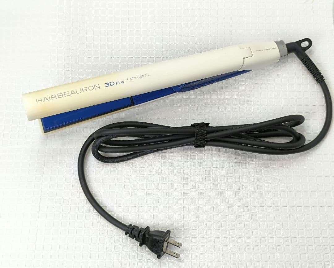 ヘアビューロン 3D Plus ストレート　リュミエリーナ　ヘアアイロン
