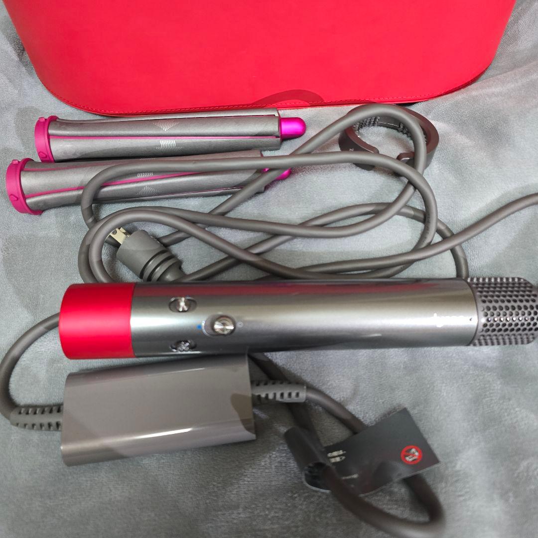 Dyson Airwrap ヘアドライヤー 赤　トラベルポーチ付き