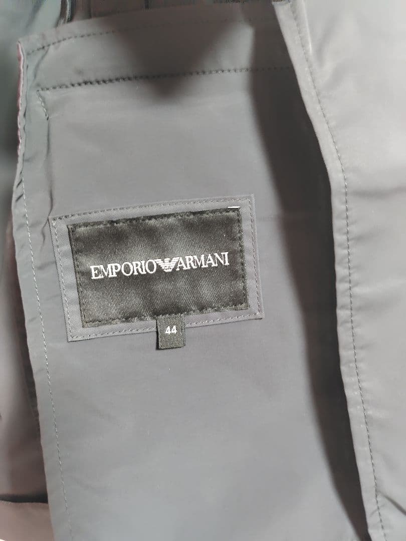 新品・未使用　EMPORIO ARMANI　テーラードジャケット取り外し可能