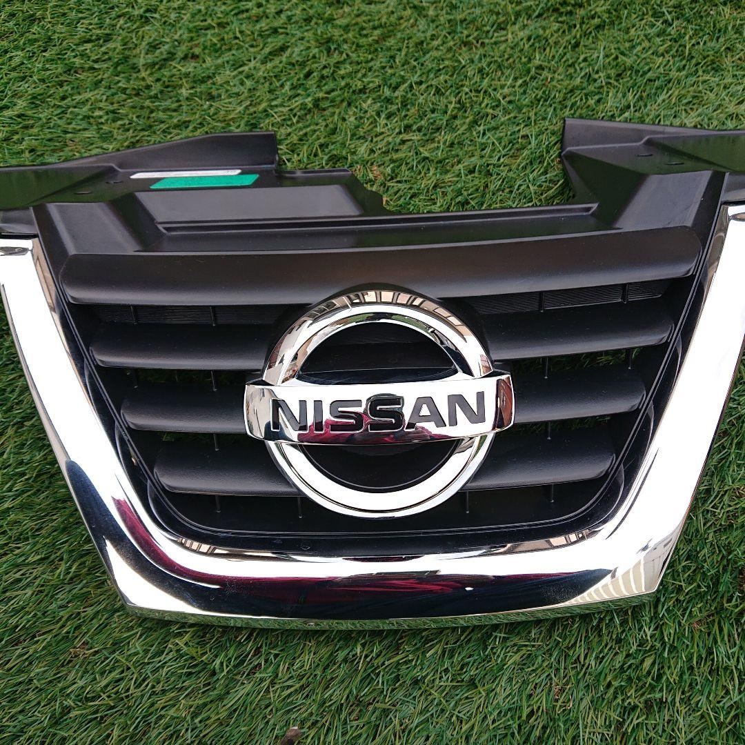 もえぴさん専用　ジューク　フロントグリル　センター・サイドグリル　前期　エンブ