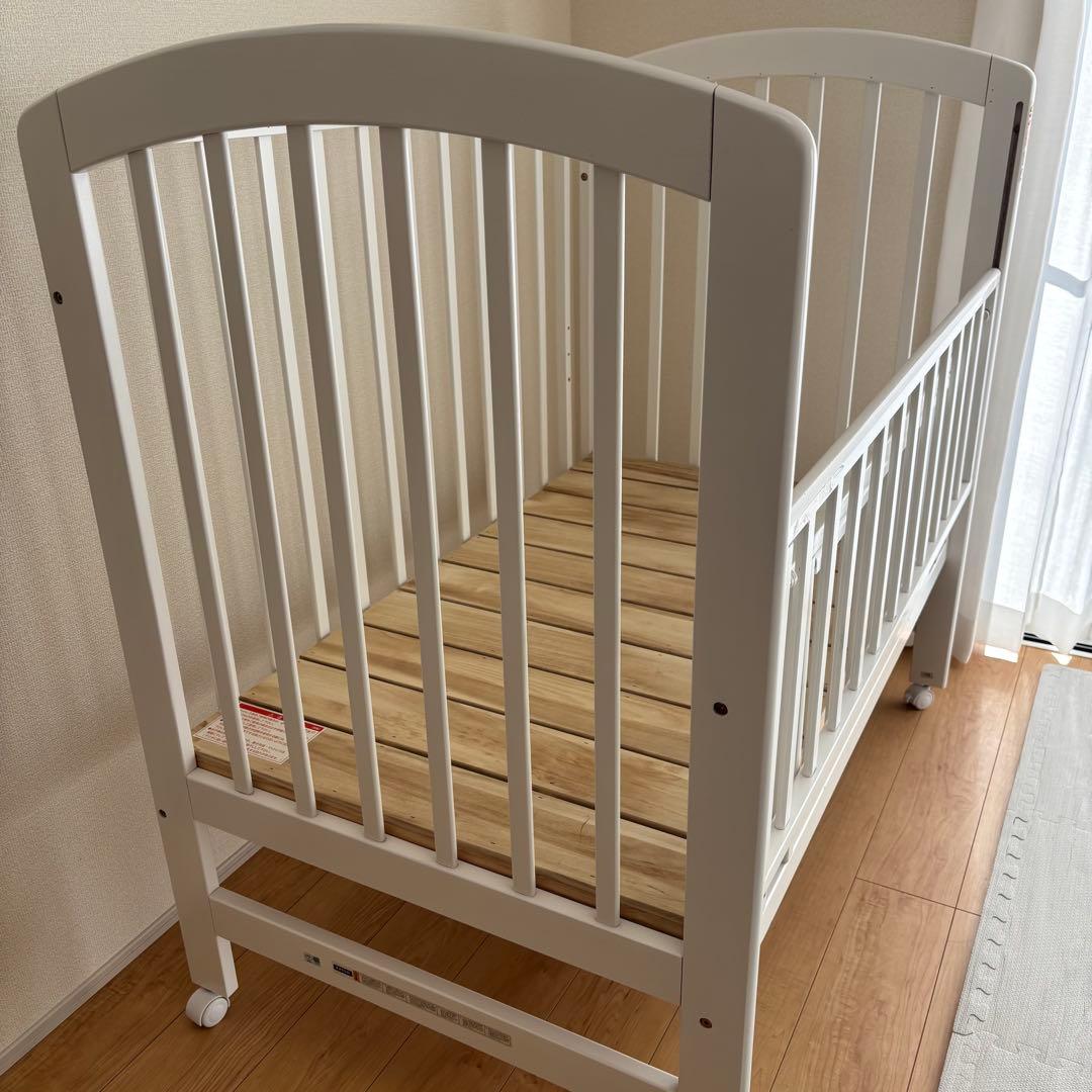 KATOJI レギュラー　ベビーベッド　ハイタイプ　ホワイト