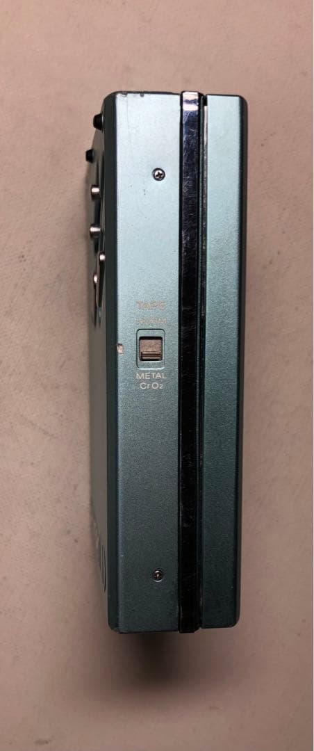 これ液漏復活？ワウフラ仕様通動くSONY WM-DDアナログガジェット、ブルーQ