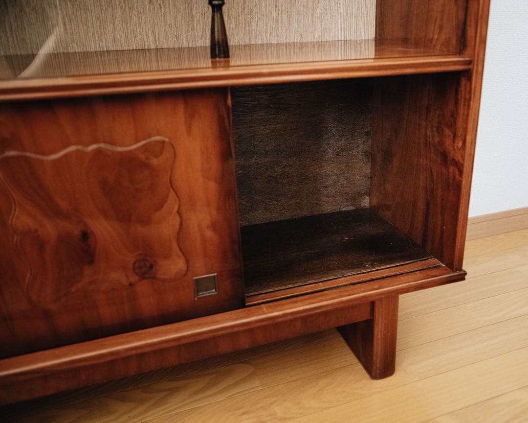 水屋箪笥/レトロな木製キャビネット