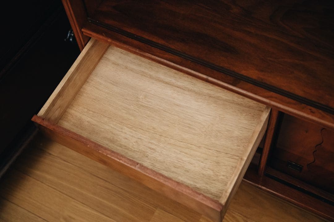 水屋箪笥/レトロな木製キャビネット