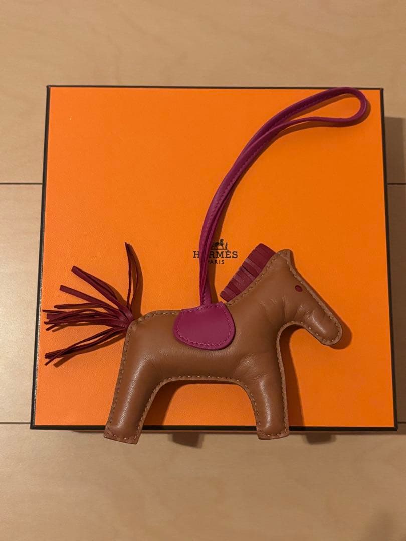 未使用品 HERMES ロデオ MM ゴールド×ローズパープル