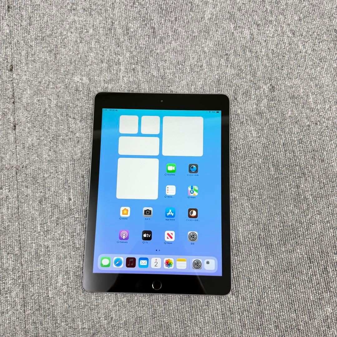 美品iPad 第6世代 (2018) 32GB Wi-Fiモデル スペースグレイ