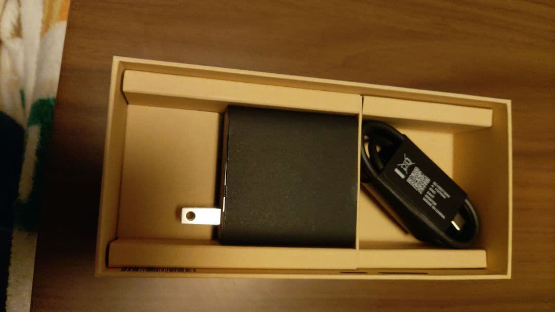 Motorola edge 50s PRO バニラ 本体