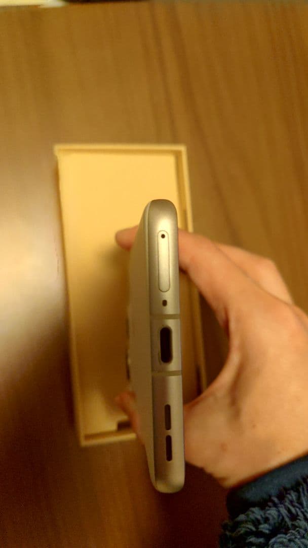 Motorola edge 50s PRO バニラ 本体