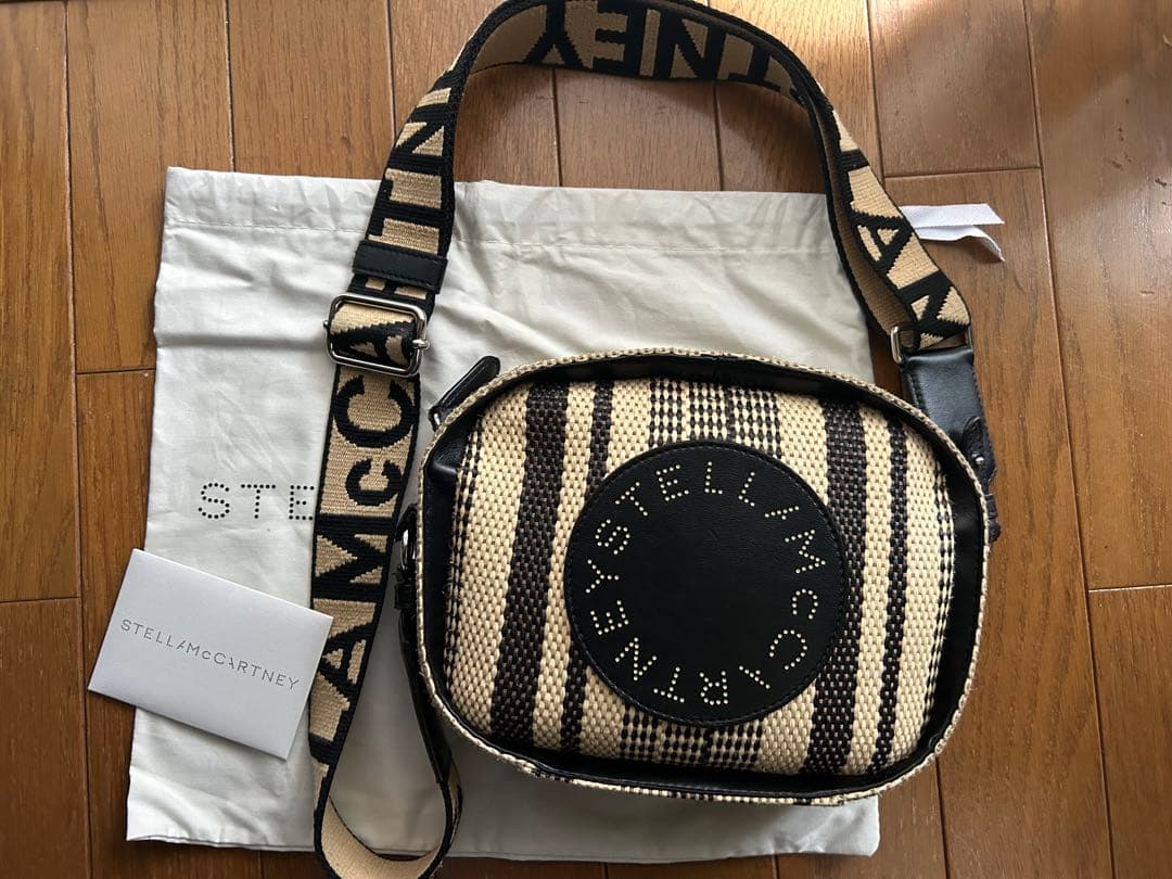 ステラマッカートニー ショルダーバッグ ラフィア風 ストライプ　カメラバッグ