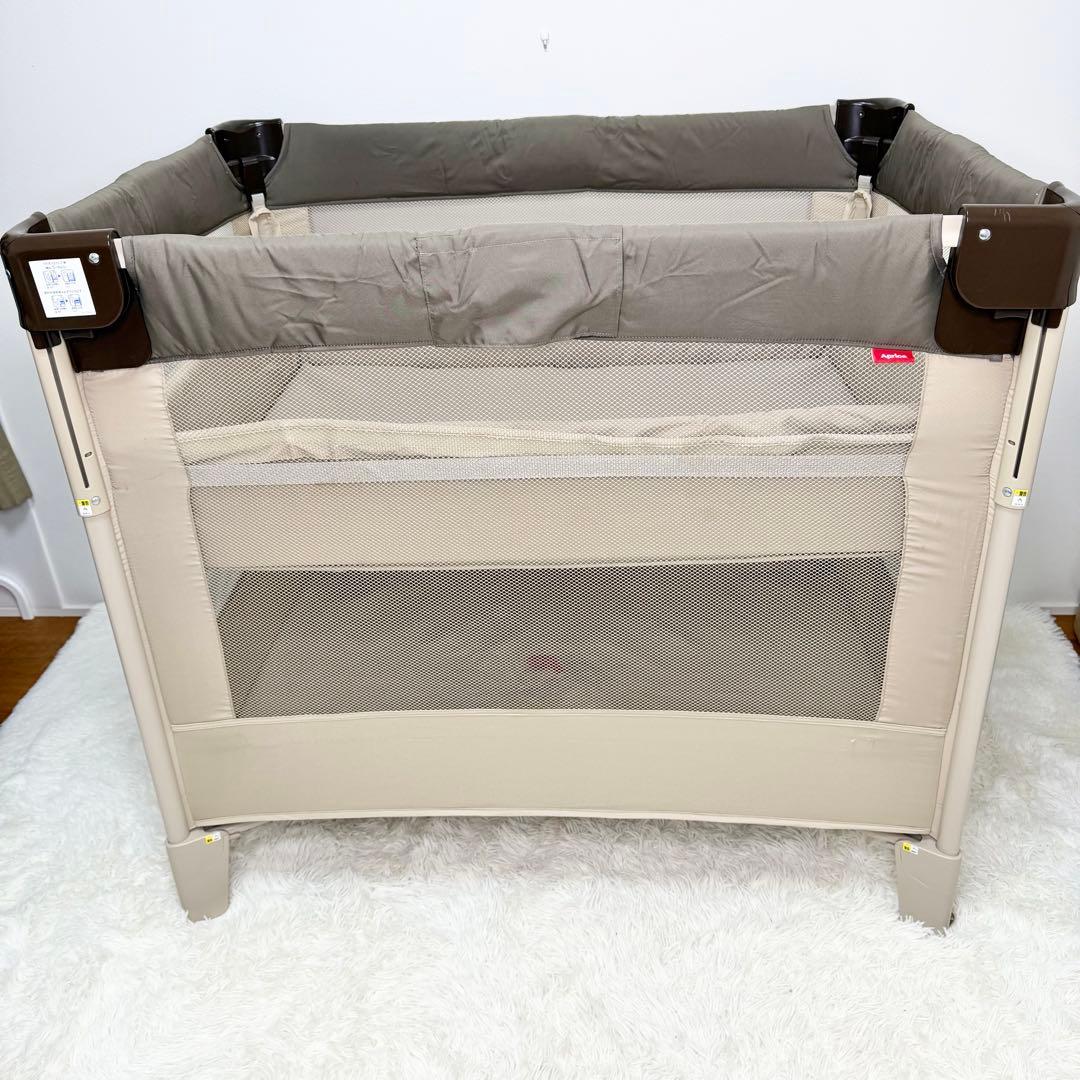 美品 Aprica ココネルエアー 折り畳み ベビーベッド ココアブラウン