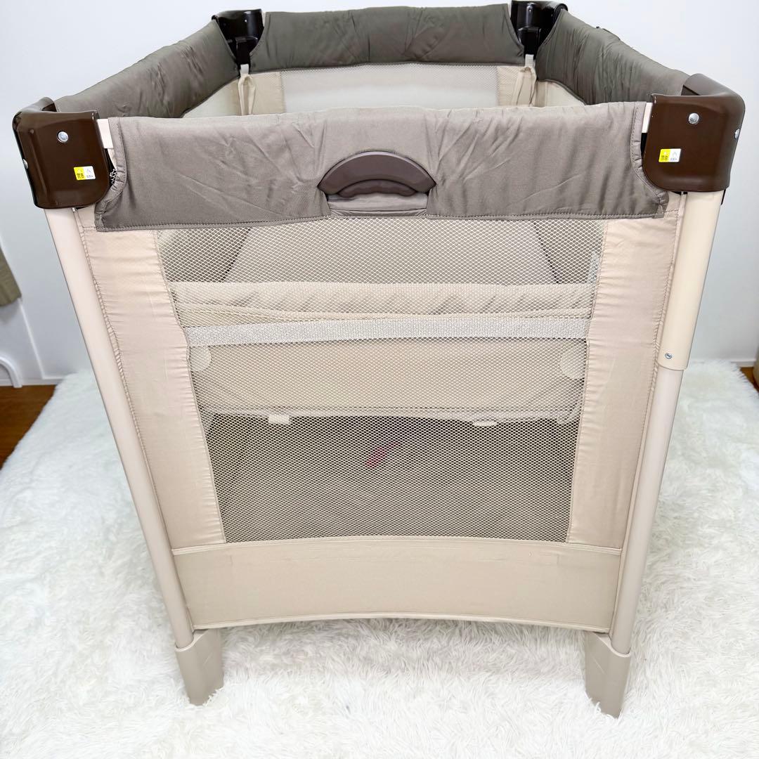 美品 Aprica ココネルエアー 折り畳み ベビーベッド ココアブラウン
