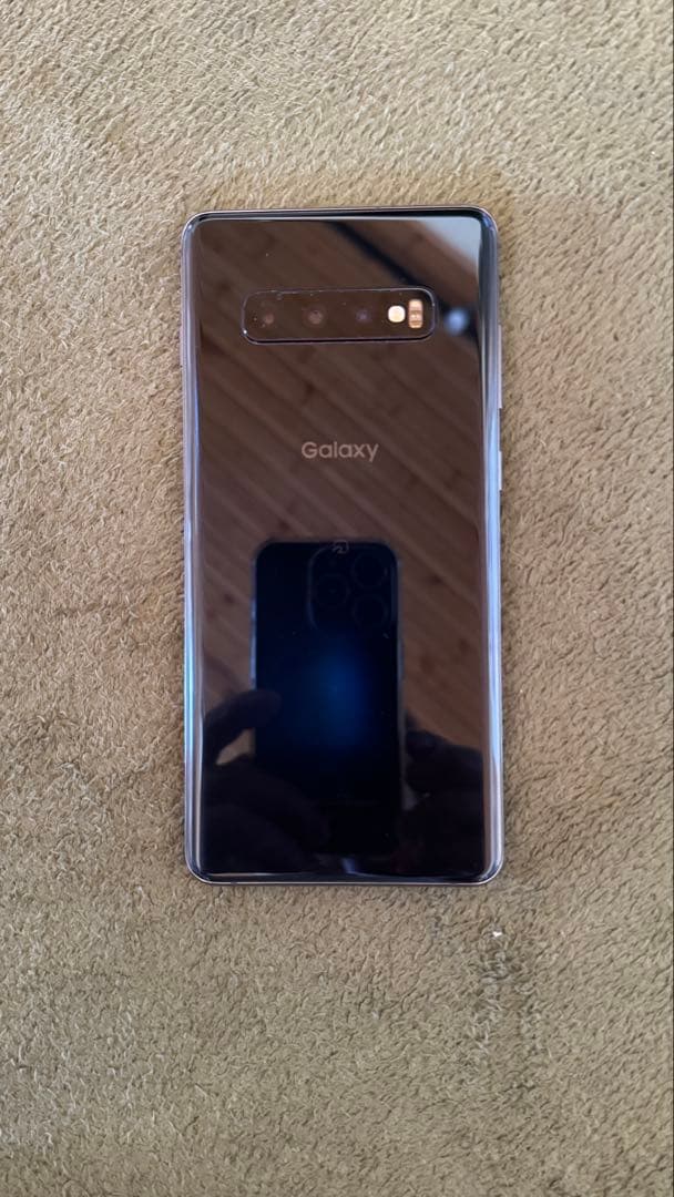 au Galaxy S10+ 本体