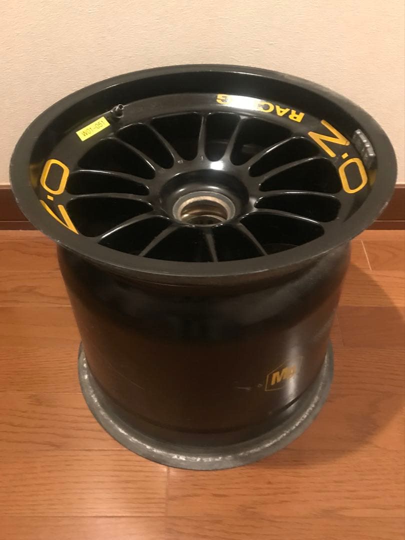 e*p様 F1 フロントホイール　OZ Racing Jordan証明書付