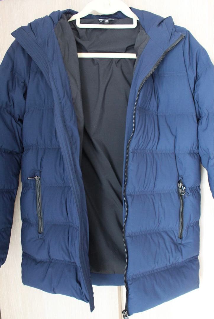 【美品】エンポリオアルマーニ　ネイビー ダウンジャケット フード付き