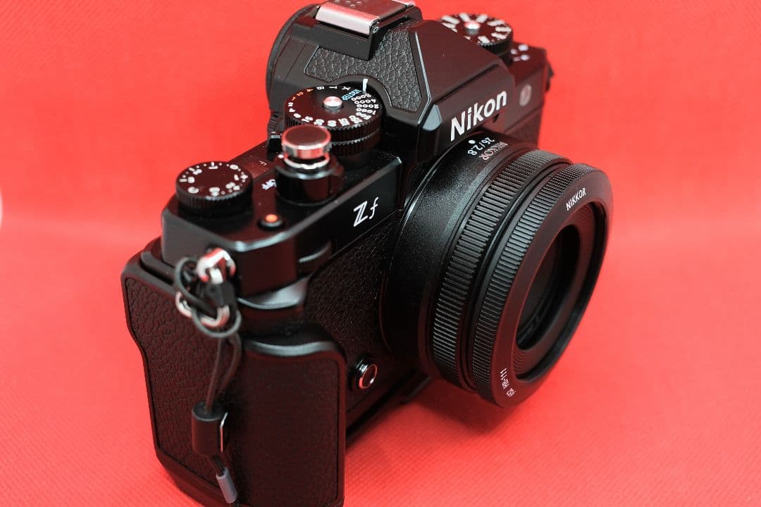 【美品】NIKKOR Z 26mm f/2.8 レンズ