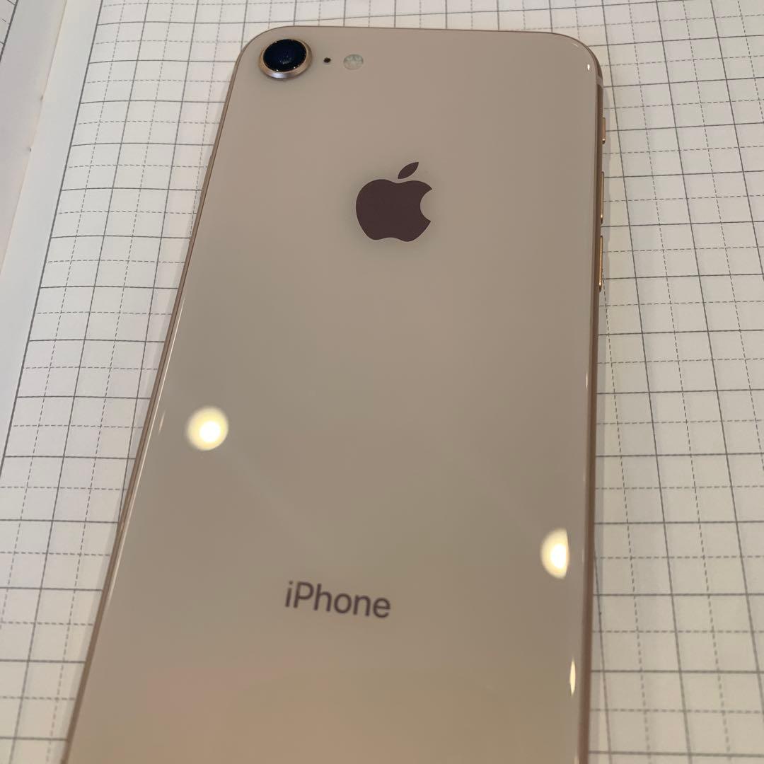 Apple iPhone 8 ゴールド