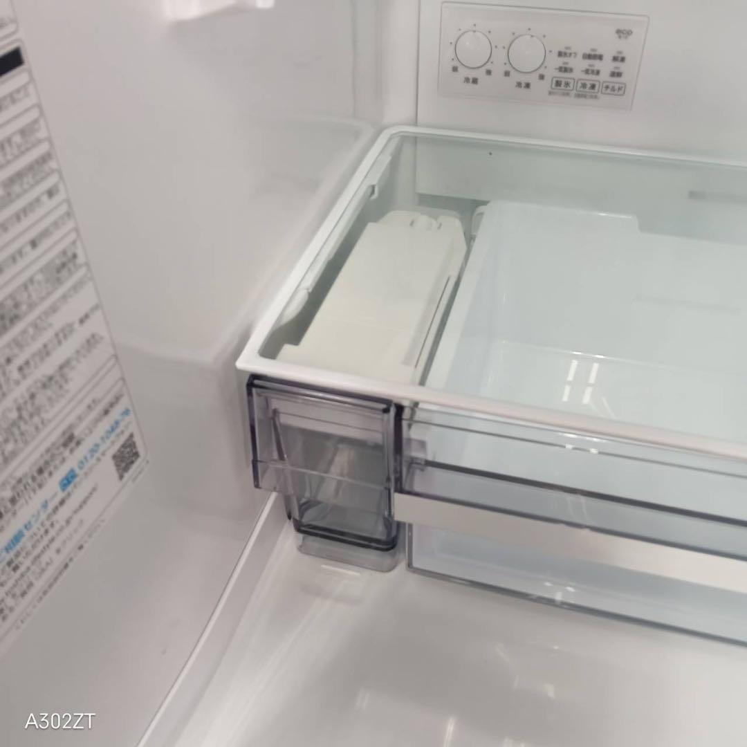 445 東芝　大型冷蔵庫　356L 300L強　小型　家庭用　自動製氷　右開き