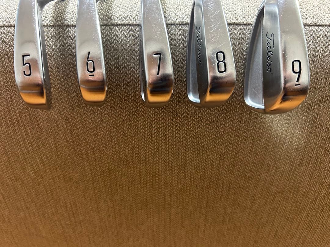 レフティー用　タイトリストT100(2023) 5-9アイアンセット
