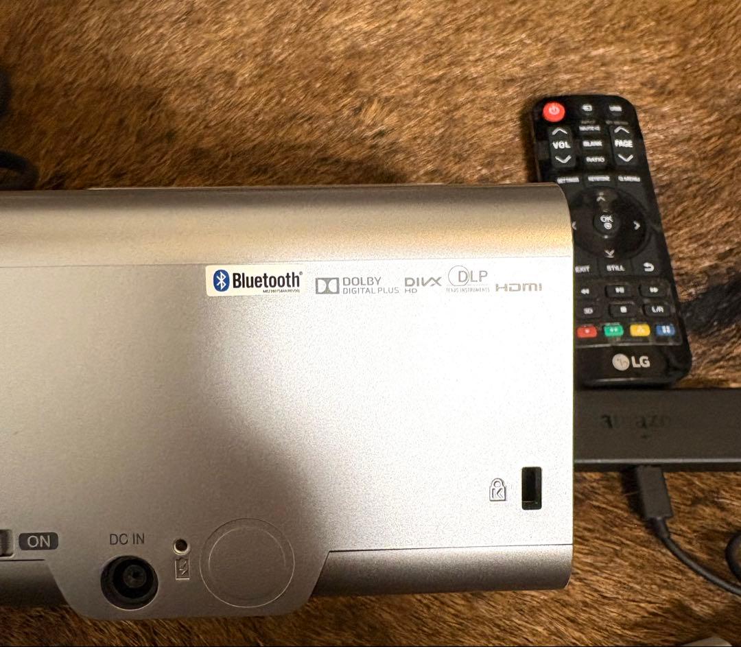 LG PH450UG プロジェクター