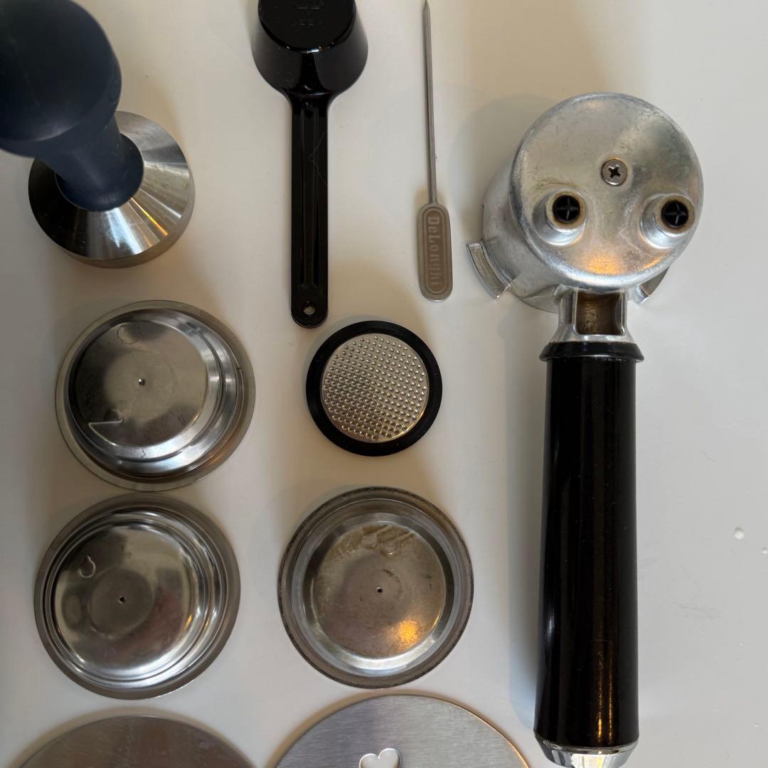 デロンギ デディカ EC680 黒 エスプレッソマシン　⚠️スチーマー故障気味