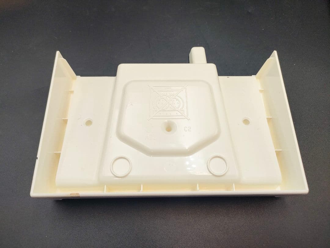 デロンギ エスプレッソ・カプチーノメーカー ECP3220J-W