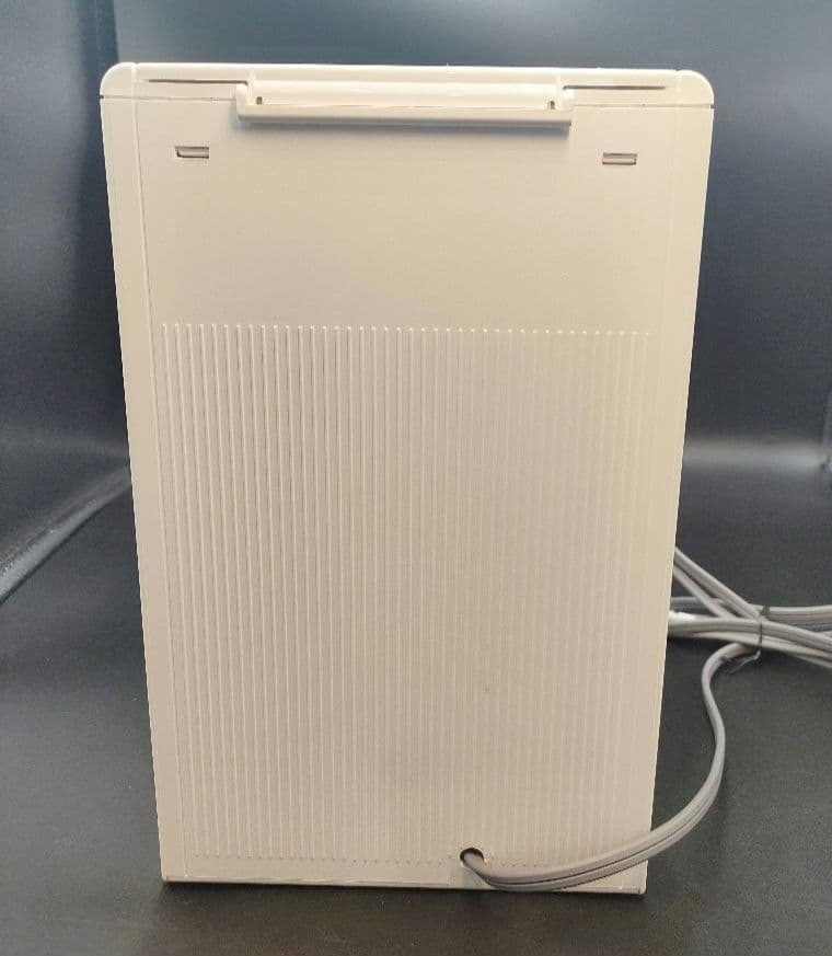 デロンギ エスプレッソ・カプチーノメーカー ECP3220J-W