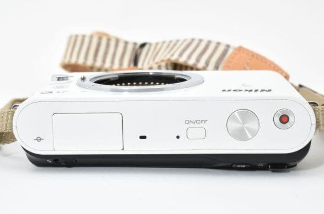 ニコン Nikon 1 J1 ダブルレンズキット　　※値下げしました！