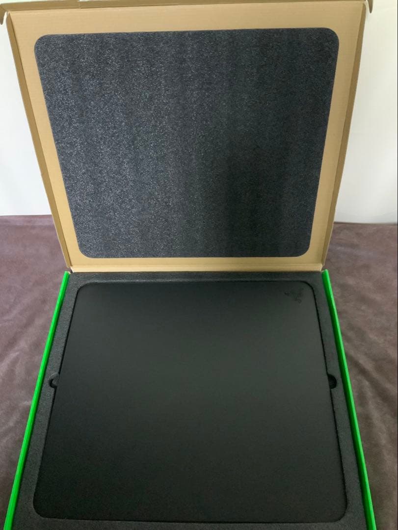 Razer Atlas 強化ガラス マウスパッド