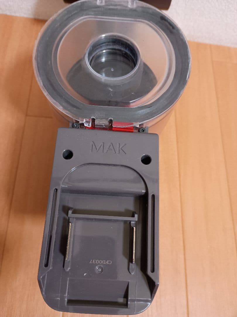 dyson ダイソン V8 sv10 コードレス掃除機マキタバッテリーアダプター
