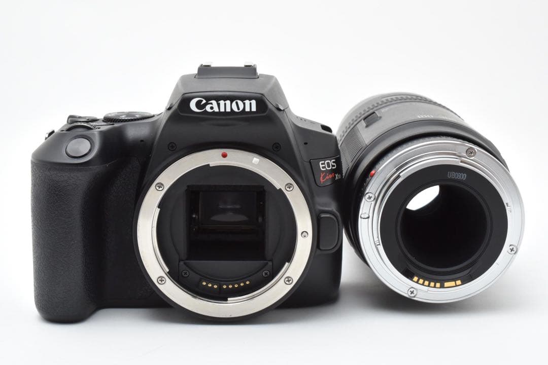 デジタル一眼レフカメラCANON EOS Kiss X10望遠レンズセット
