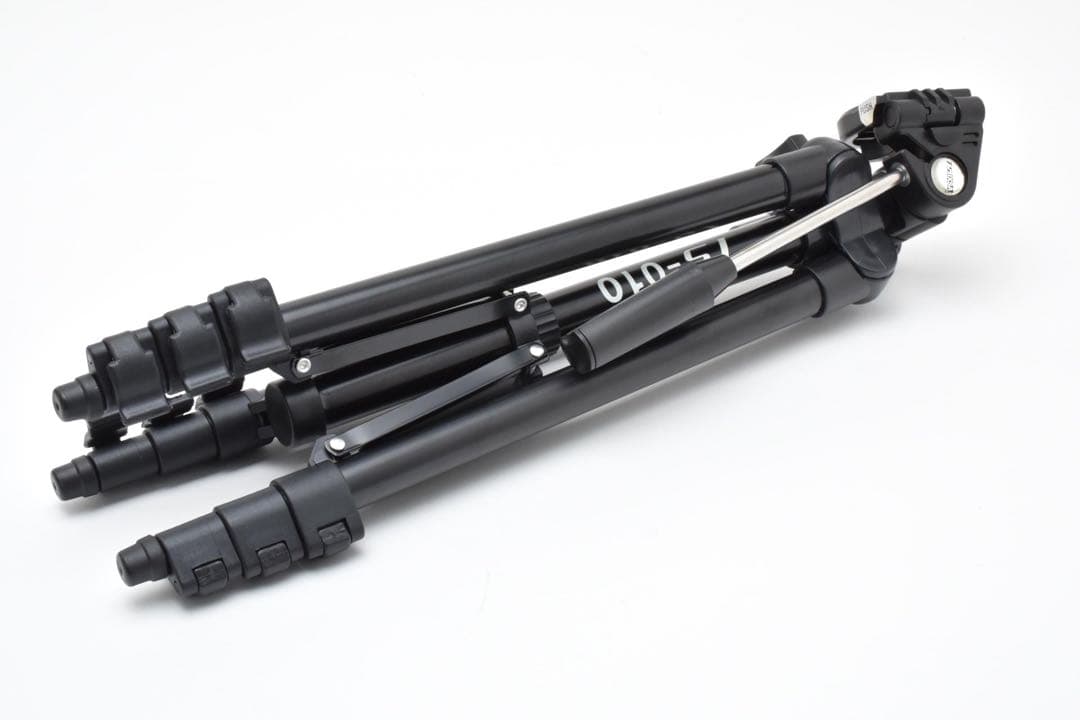 デジタル一眼レフカメラCANON EOS Kiss X10望遠レンズセット