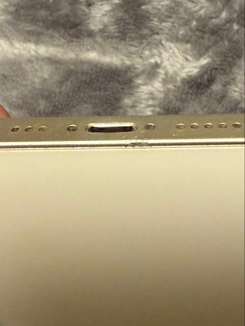 【早い物勝ち！】Apple iPhone 13 ホワイト 本体