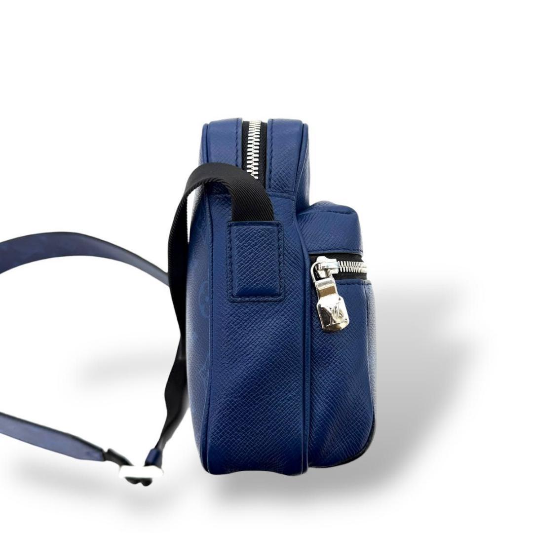 [未使用級] ルイヴィトン　タイガラマ　アウトドアメッセンジャー　PM ブルー