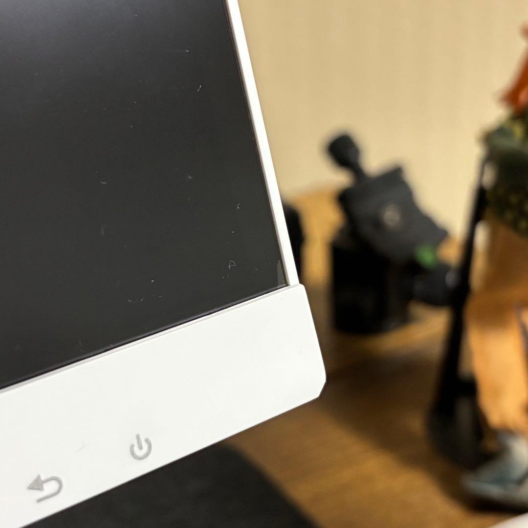 INNOCN 27M2V lite モニター　27インチ　4K UHD