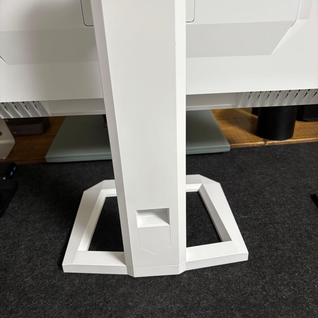 INNOCN 27M2V lite モニター　27インチ　4K UHD