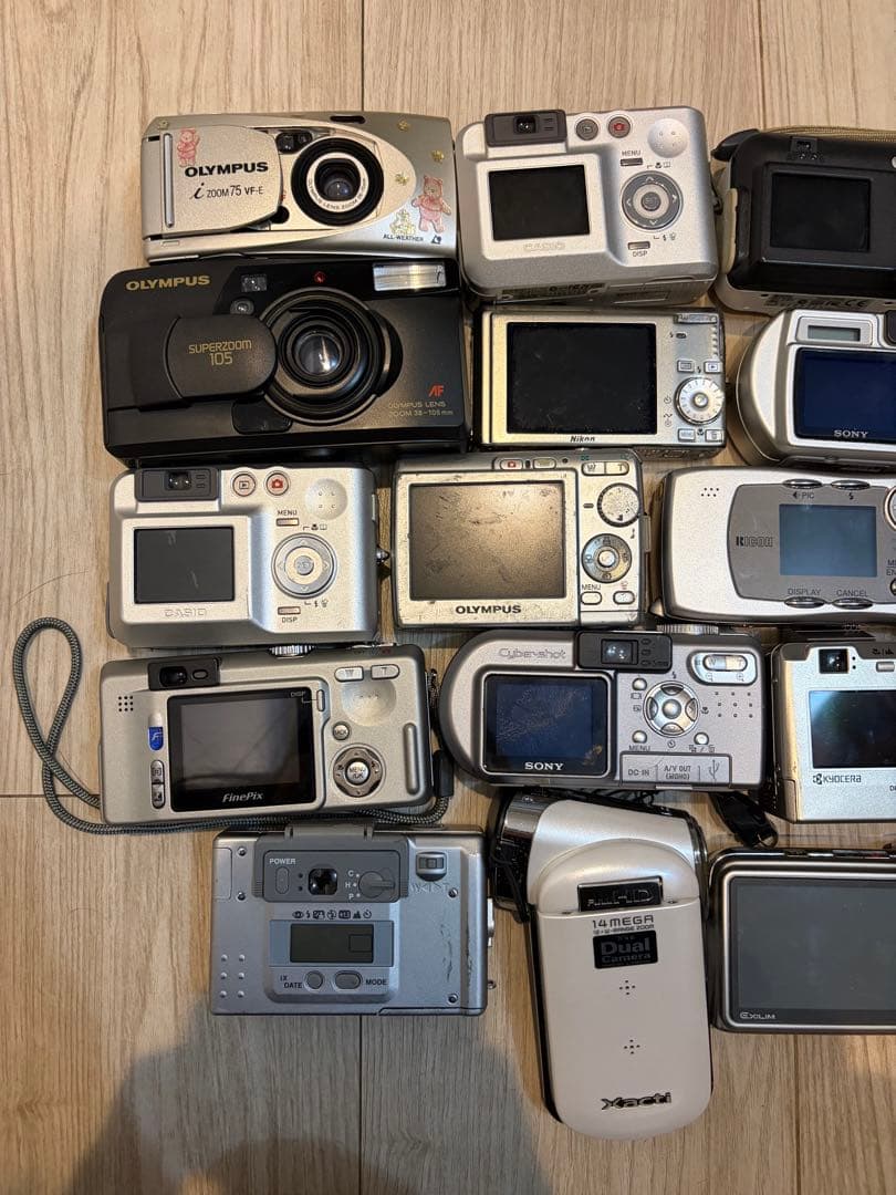 デジタルカメラとフィルムカメラ色々　ジャンク　20台
