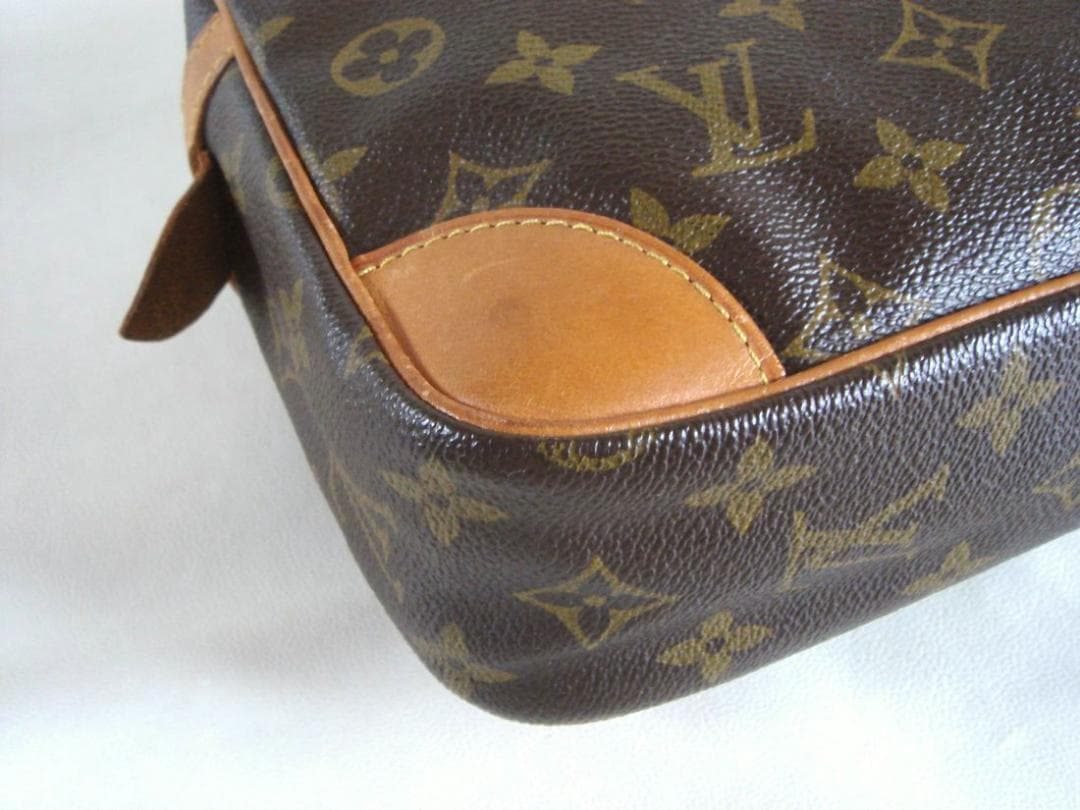 LOUIS VUITTON ルイヴィトン コンピエーニュ28 セカンドバッグ