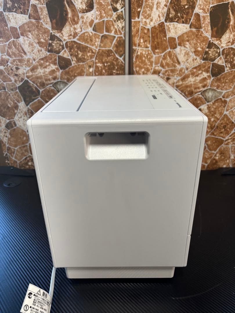 大幅値下げ！ 美品 パナソニック 衣類乾燥除湿機 F-YHX90B 2024年