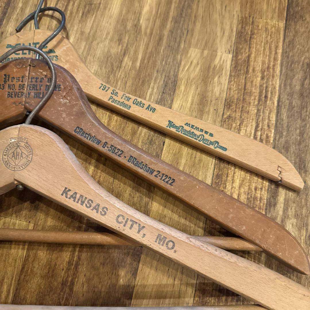 ヴィンテージ木製ハンガー　3本　リバース　大戦