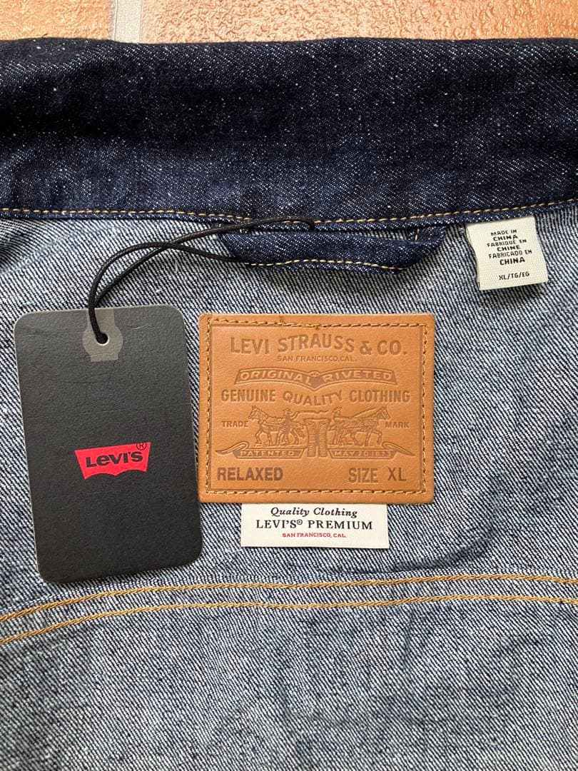 新品　リーバイス　デニムジャケット