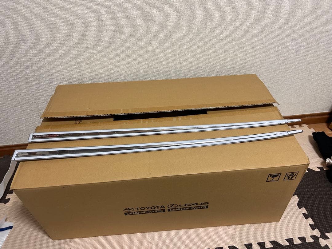 80ヴォクシー　ノア？　モデリスタ　スタイリッシュモール