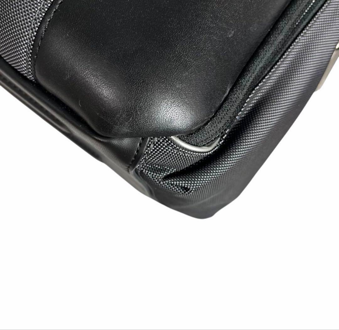 n*。様 極美品✨　トゥミ　アライブ　ローガン　バックパック　リュック　ビジネス