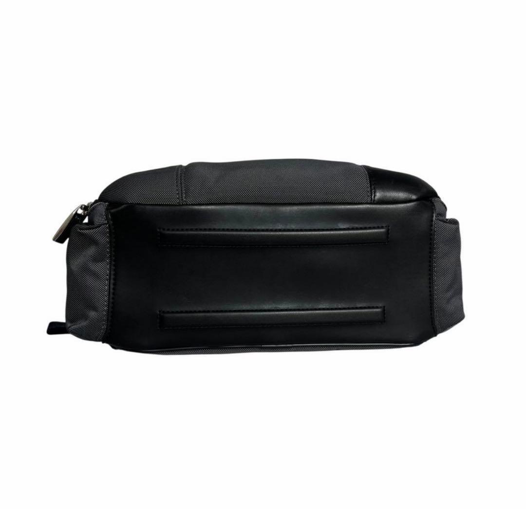 n*。様 極美品✨　トゥミ　アライブ　ローガン　バックパック　リュック　ビジネス