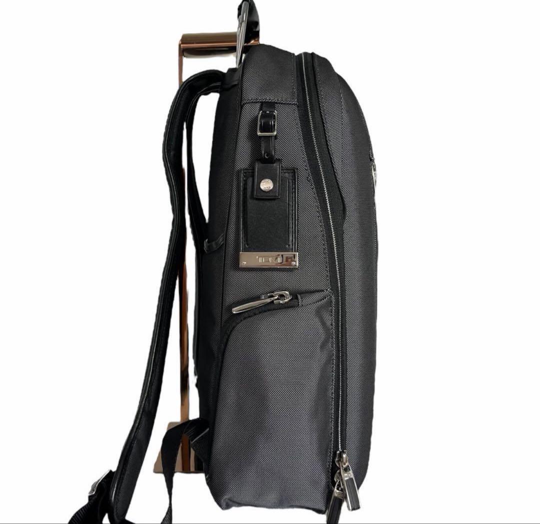 n*。様 極美品✨　トゥミ　アライブ　ローガン　バックパック　リュック　ビジネス