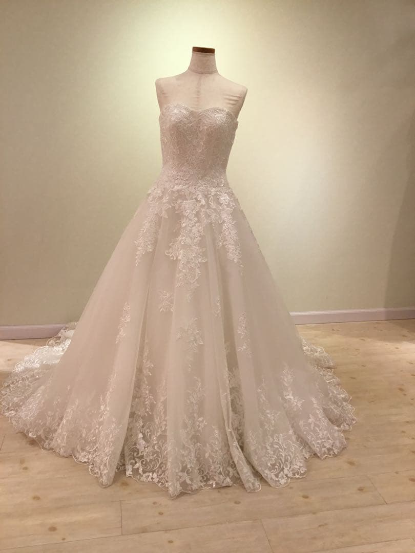 1*5様 オフホワイトウェディングドレス Aライン レース装飾