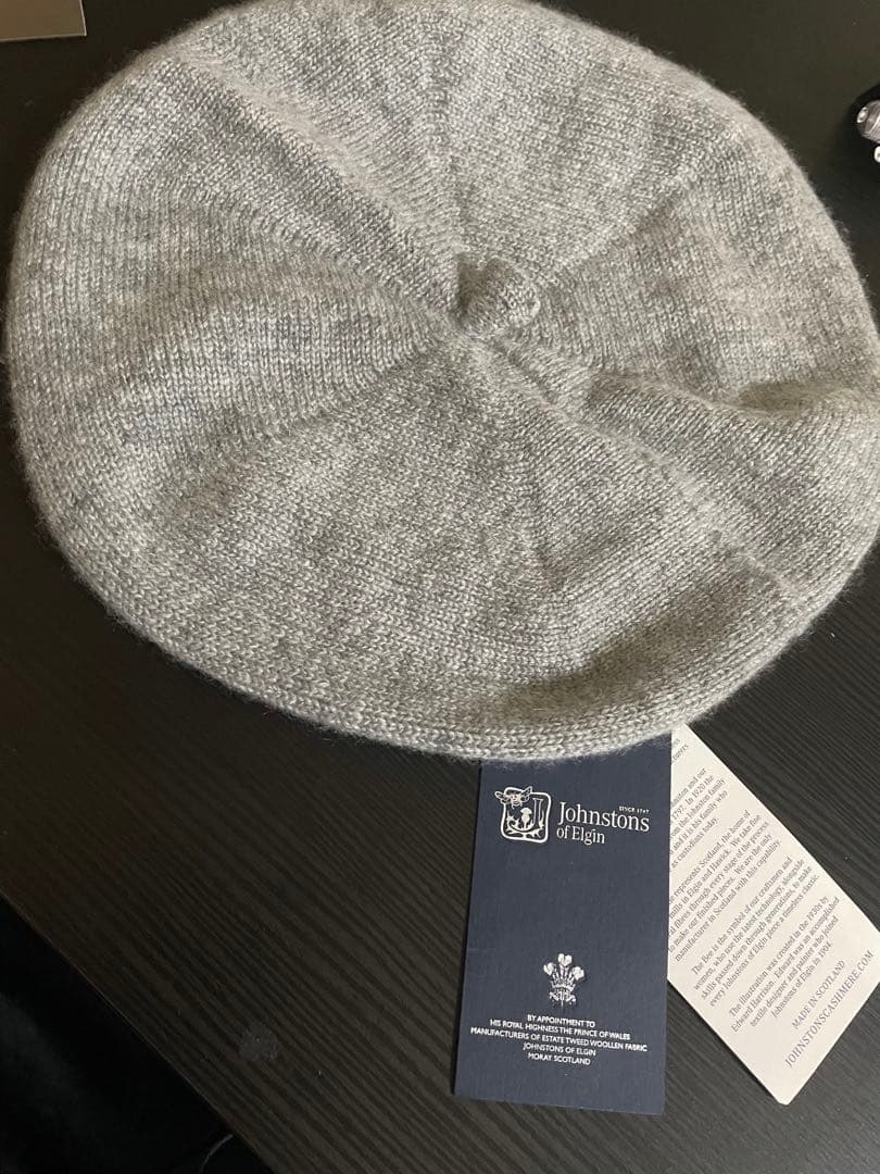 Johnstons of Elgin グレー ベレー帽