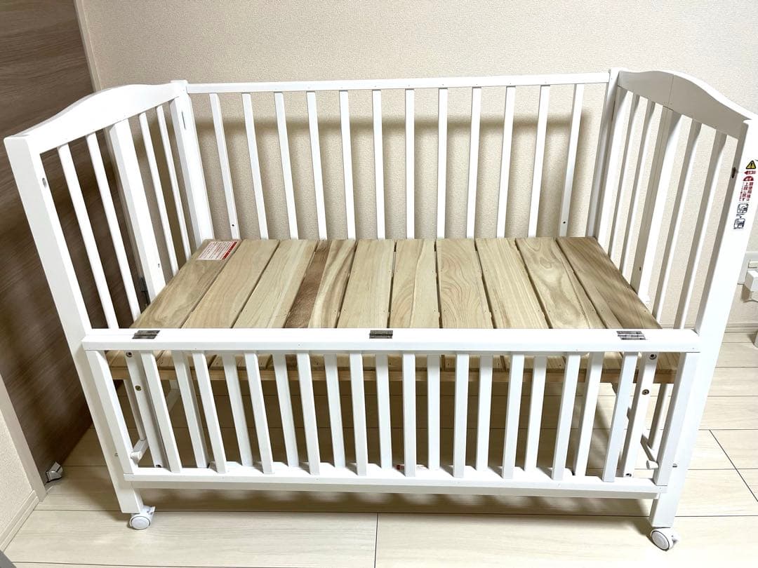 カトージ ベビーベッド 折りたたみ レギュラーサイズ ホワイト