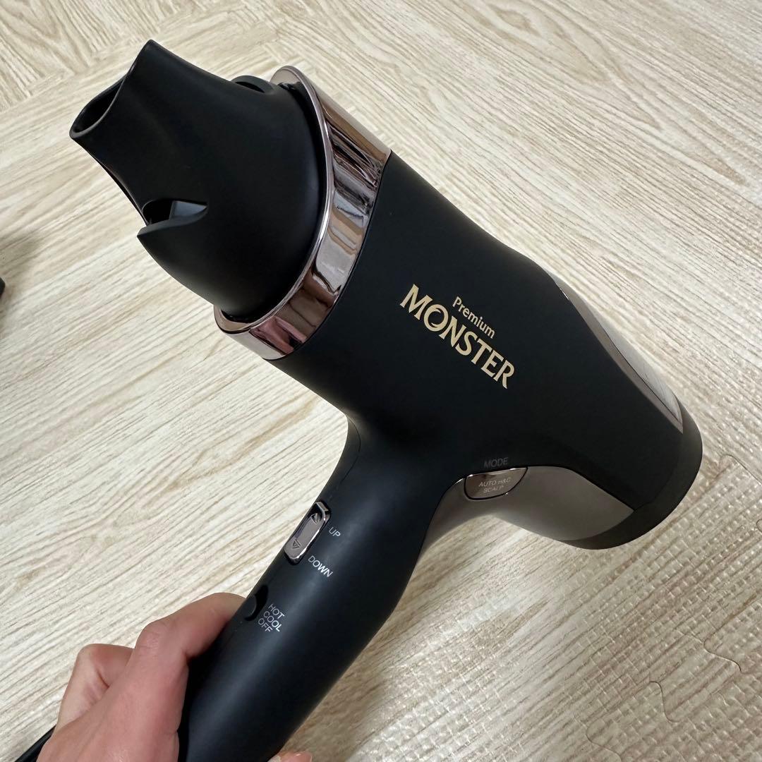 KOIZUMI Premium MONSTER ヘアドライヤー【BLACK】