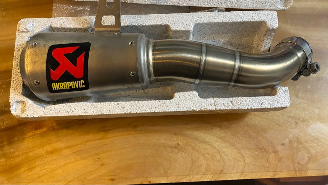 アクラポヴィッチマフラー R25 週末値下げ中❗️さらに値下げ