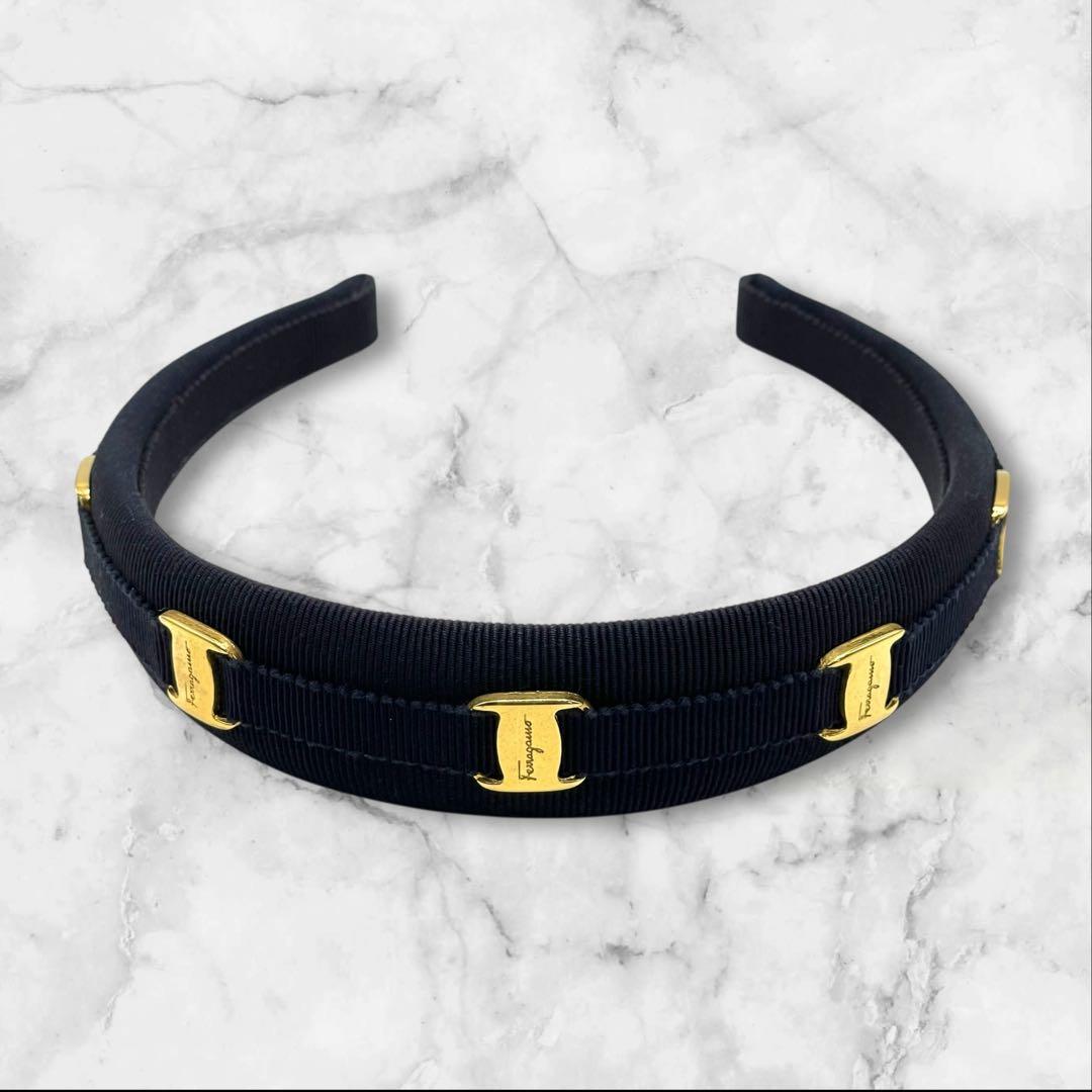 ✨良品✨Ferragamo カチューシャ ヴァラリボン ヘアバンド 黒